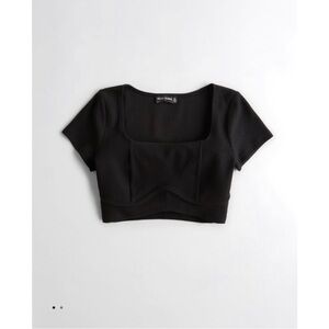 Social Tourist Ulta Crop Top NWT